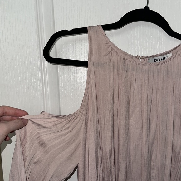 DO+BE Blush Off the Shoulder Blouse - Picture 4 of 4